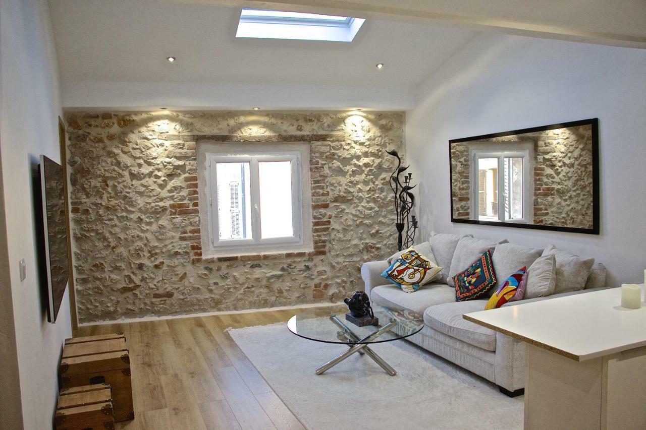 Duplex Fontaine - Appartement Duplex Coeur Vieil Antibes Old City Marche Provencal Zewnętrze zdjęcie